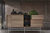 Szafka Case HiFi Furniture with base, średnia 48 cm nogi czarna stal, prawy front tkanina - dąb bielony/szary
