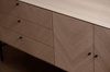 Komoda Bolia Luxe Sideboard - dąb czarny, czarne uchwyty