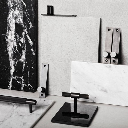 Uchwyt meblowy Buster+Punch Pull Bar Cross - brąz S-16cm