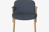 Fotel Bolia Cosh armchair z niskim oparciem London - dust blue