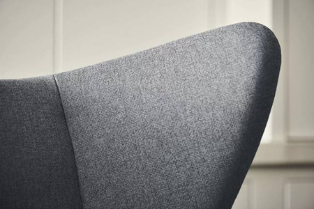 Fotel Bolia Solo na czarnych nogach Ascot - beige