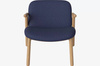 Fotel Bolia Cosh armchair z niskim oparciem London - blue